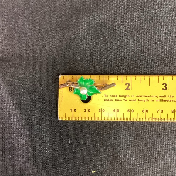 VTG 12/20 GF 12K Gold Filled Genuine Pearl & Enamel Leaf Brooch, 1.5" - Picture 6 of 6